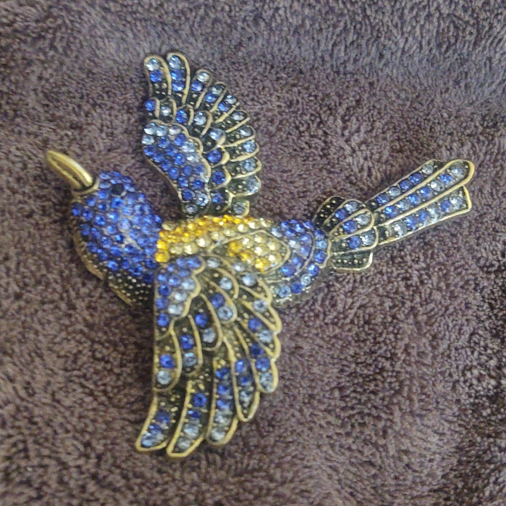 Bird In Flight Brooch - Picture 2 of 3